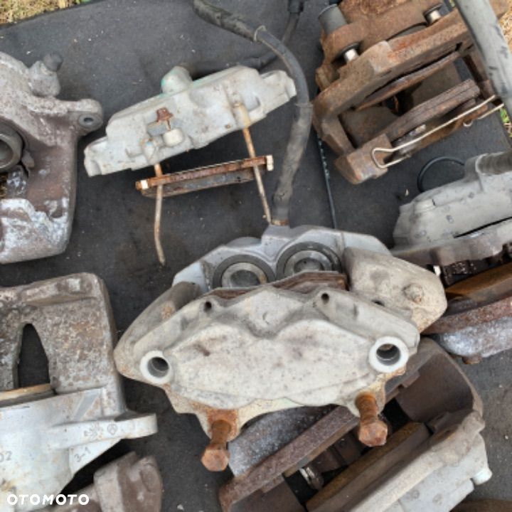 mercedes e 211 cls 219 zacisk tył zaciski przód - 4