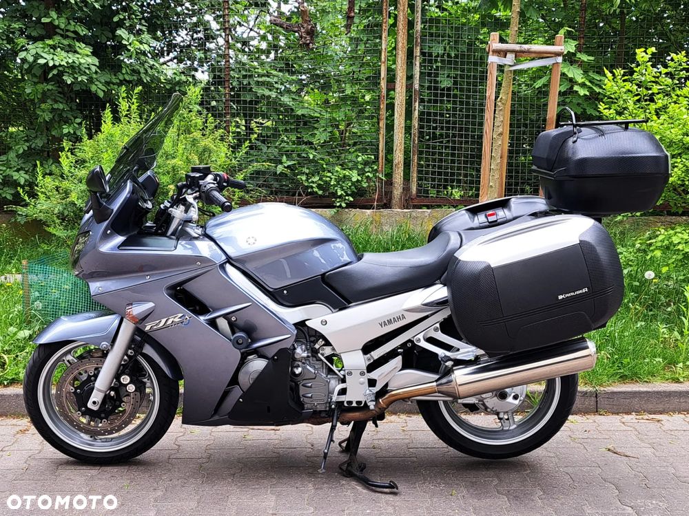 Yamaha FJR - 8