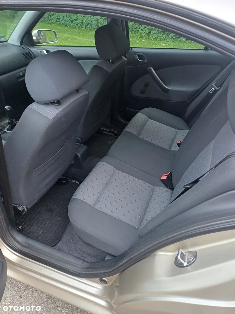 Skoda Octavia 1.9 TDI Tour - 6