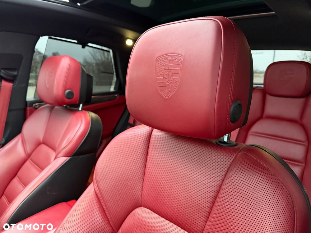 Porsche Macan - 11