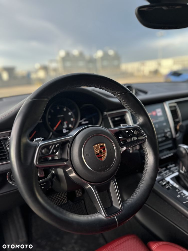 Porsche Macan - 30