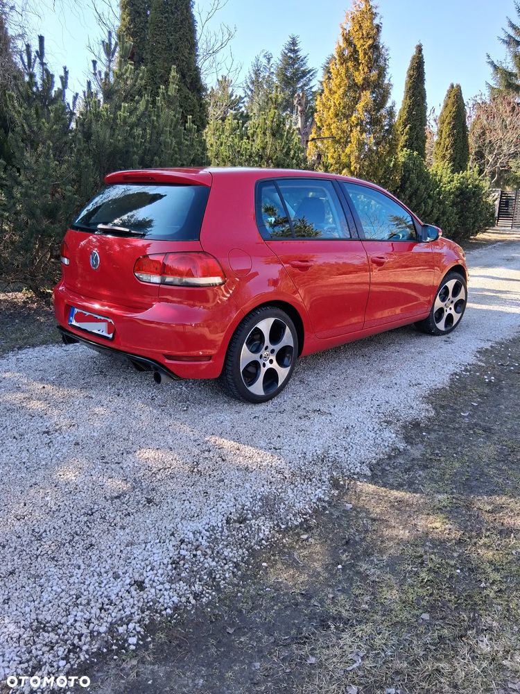 Volkswagen Golf - 10