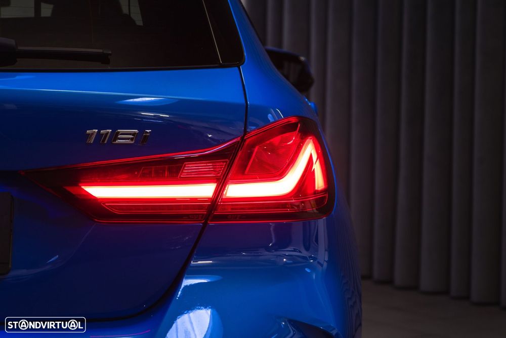 BMW 118 i Pack Desportivo M Auto - 24