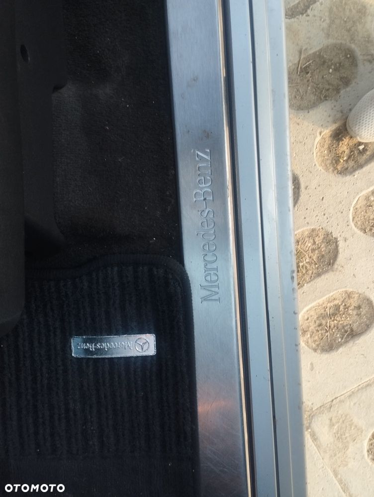 Mercedes-Benz ML 500 - 9