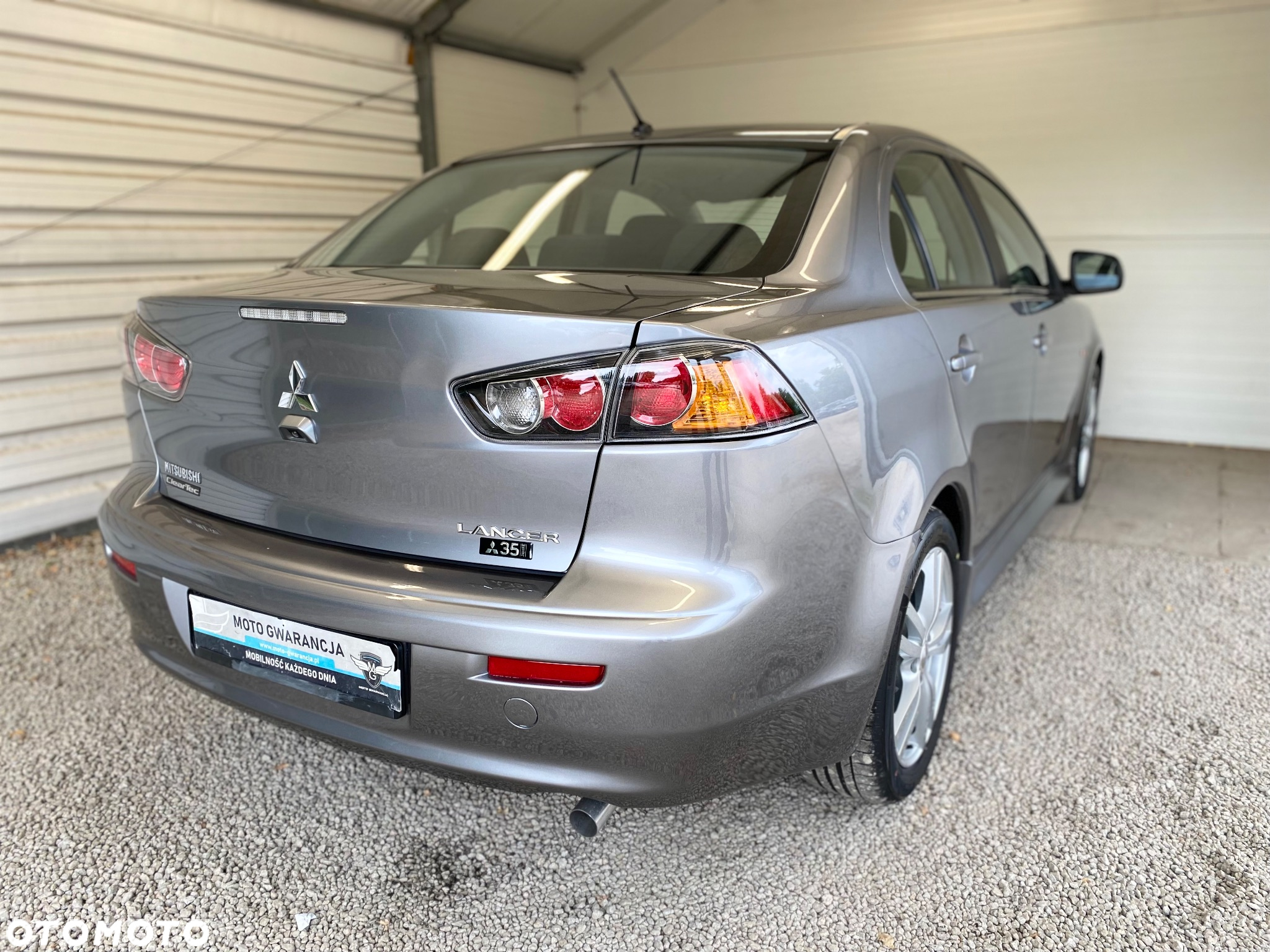 Mitsubishi Lancer 1.6 Invite - 6