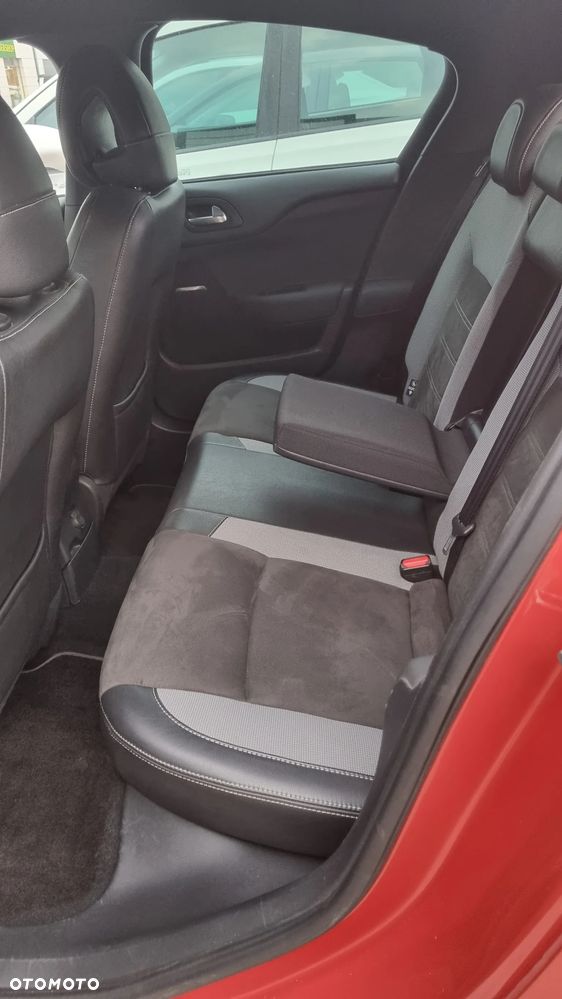 DS Automobiles DS 4 Crossback 2.0 BlueHDi SportChic S&S EAT6 - 17