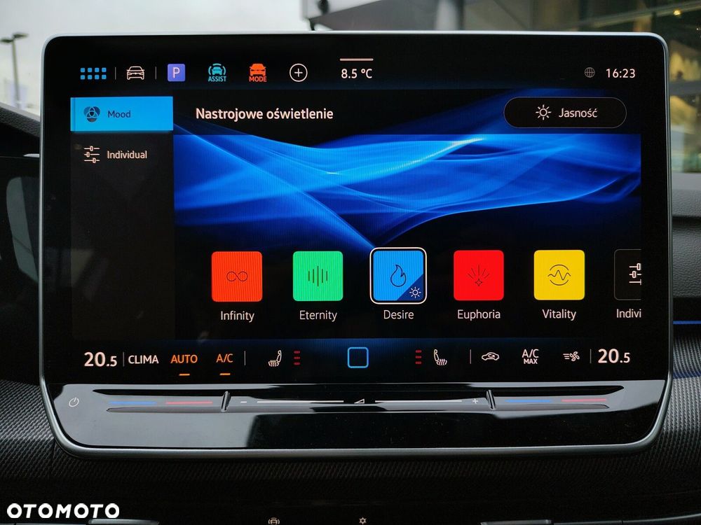 Volkswagen Golf - 20