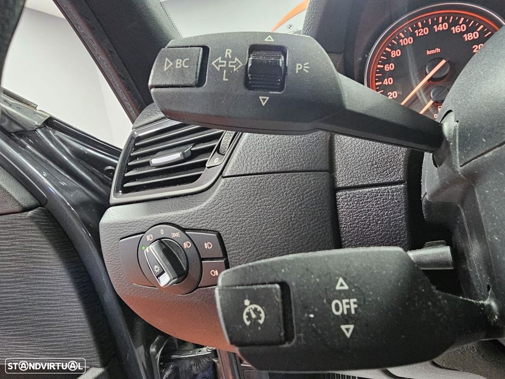 BMW X1 18 d sDrive Advantage - 18