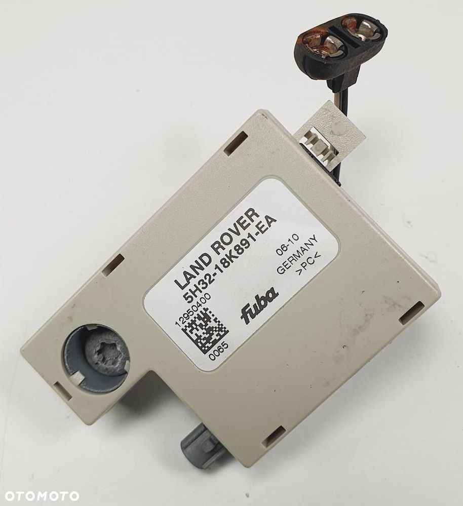 WZMACNIACZ ANTENY LAND ROVER DISCOVERY IV L319 - 1