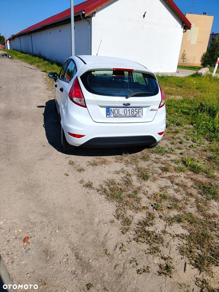 Ford Fiesta 1.5 TDCi Ambiente - 3
