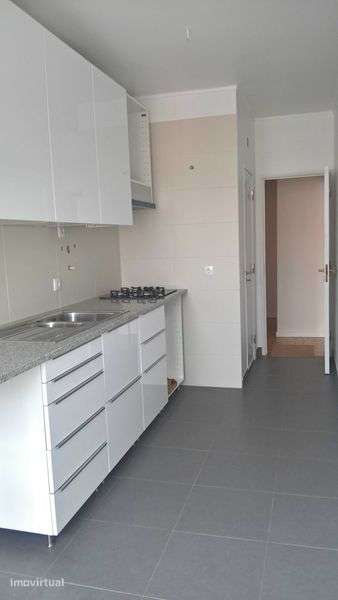 T2, Renovado em Encosta do Sol (Alfornelos) - Grande imagem: 2/11