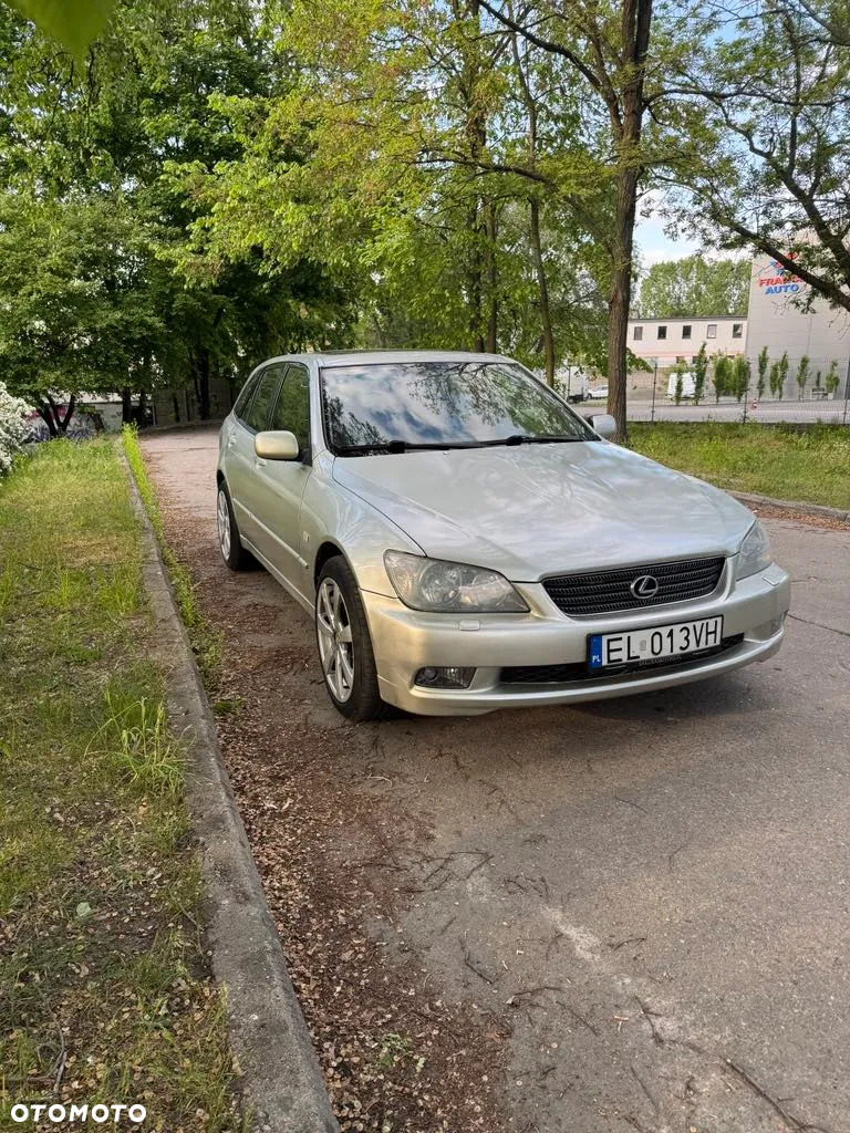 Lexus IS 200 SC Prestige - 4