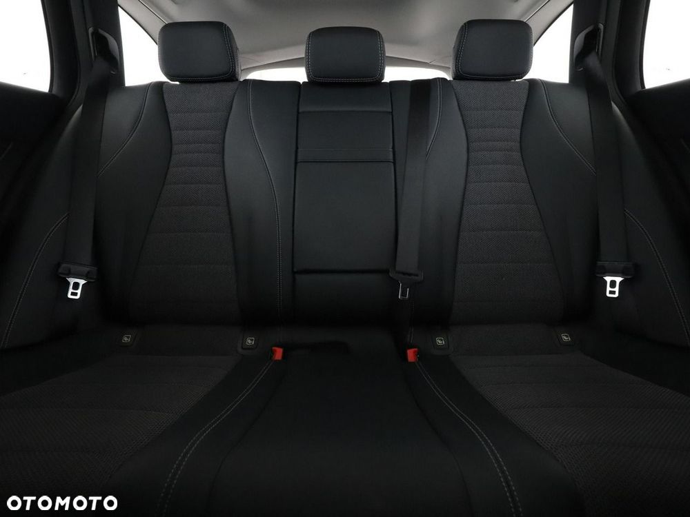 Mercedes-Benz Klasa E 220 d 9G-TRONIC Avantgarde - 19