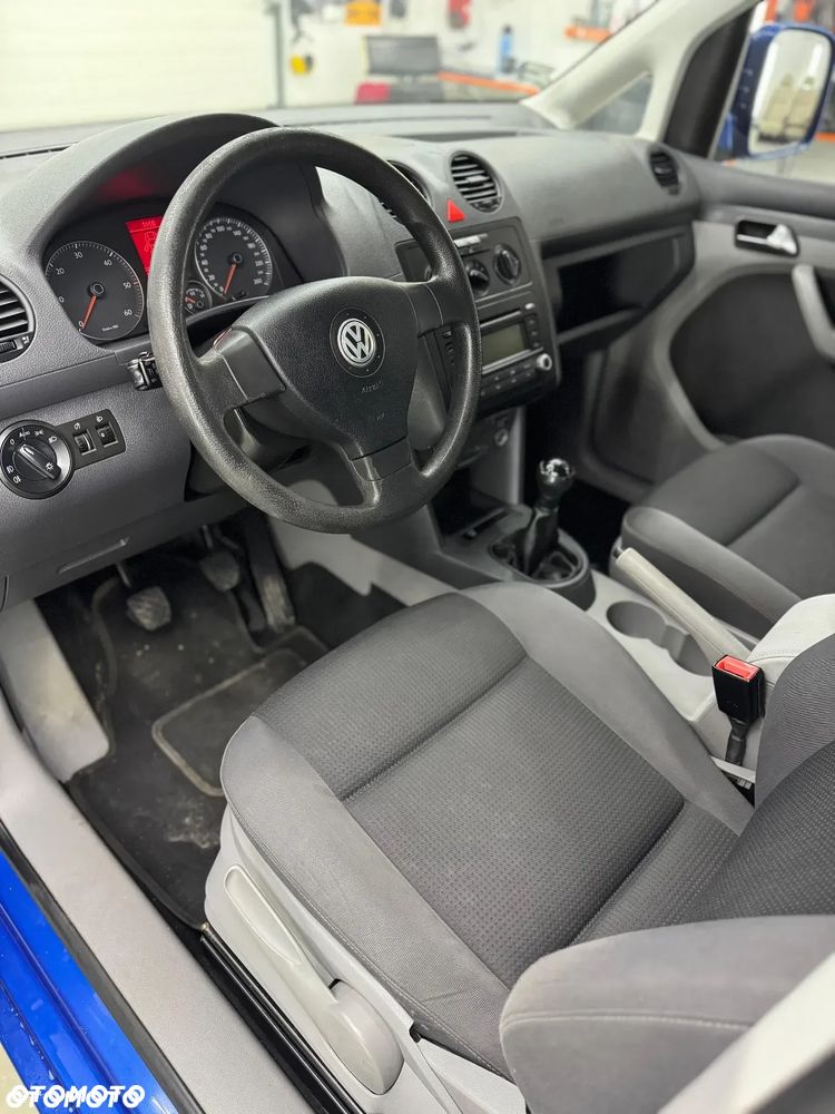 Volkswagen Caddy - 10
