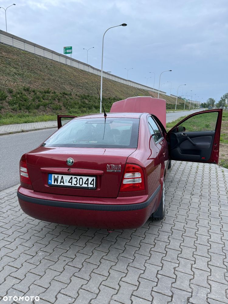 Skoda Octavia 1.6 Tour Plus Ice+ - 5