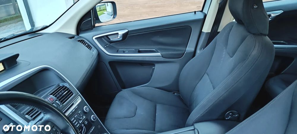 Volvo XC 60 2.4D Kinetic - 8