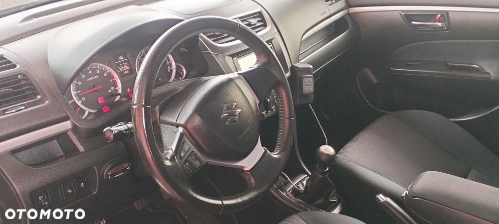 Suzuki Swift - 35