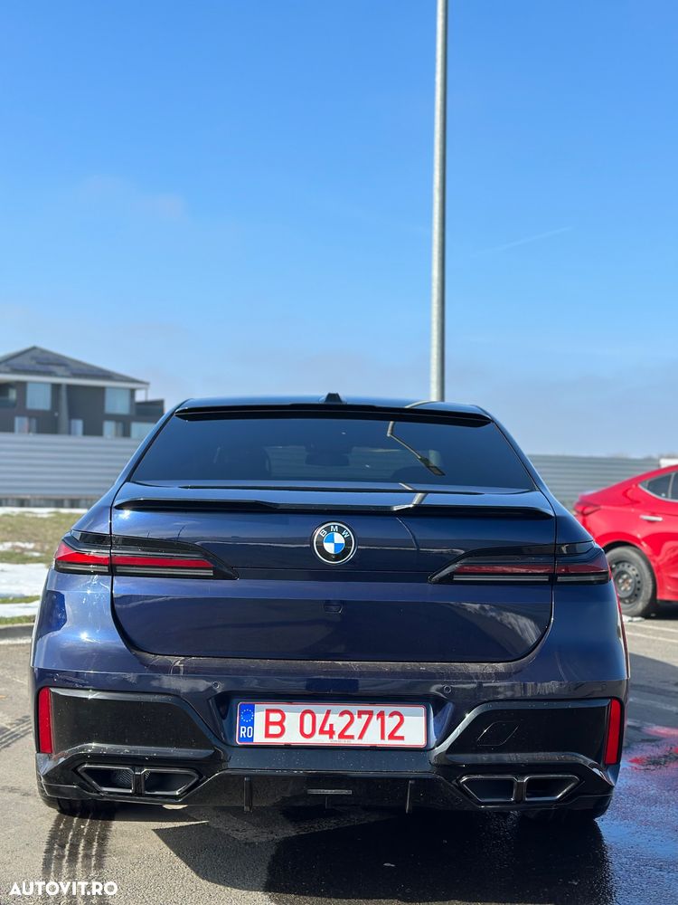 BMW Seria 7 740d xDrive MHEV - 9