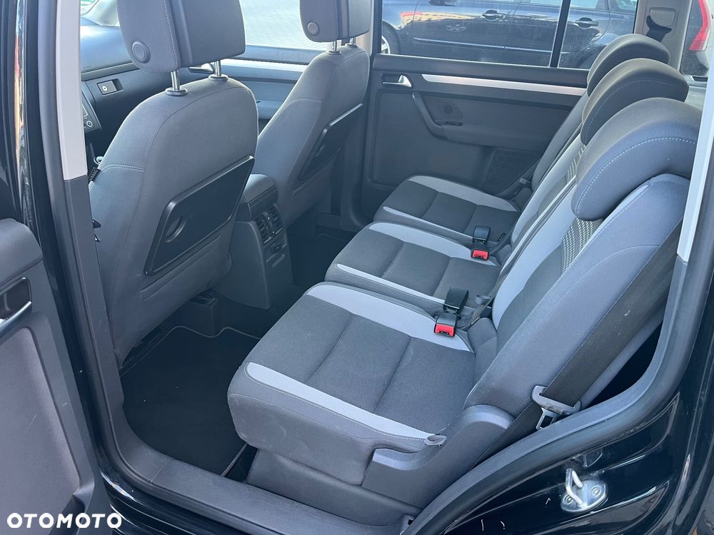 Volkswagen Touran 2.0 TDI DPF Life - 25