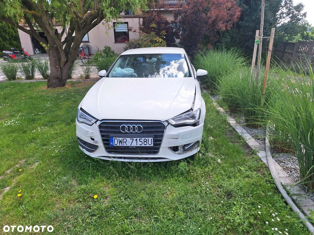 Audi A3 Sportback - 1