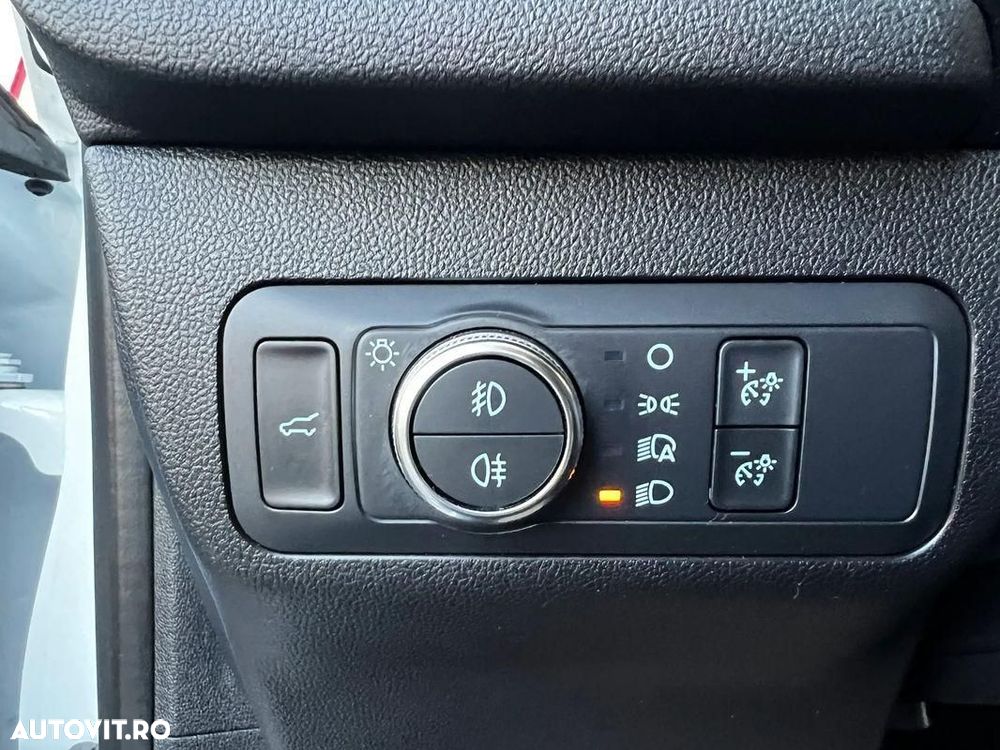 Ford Kuga 2.5 Duratec FHEV AWD Titanium - 22