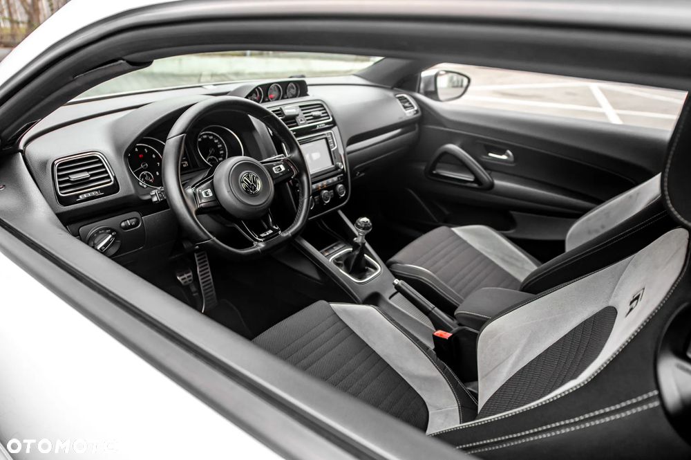 Volkswagen Scirocco R - 17