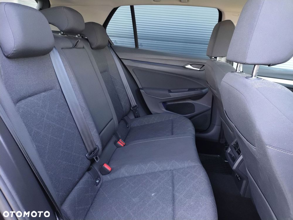 Volkswagen Golf - 18