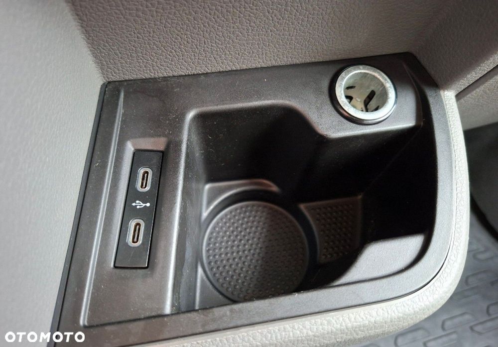 Volkswagen Transporter - 31