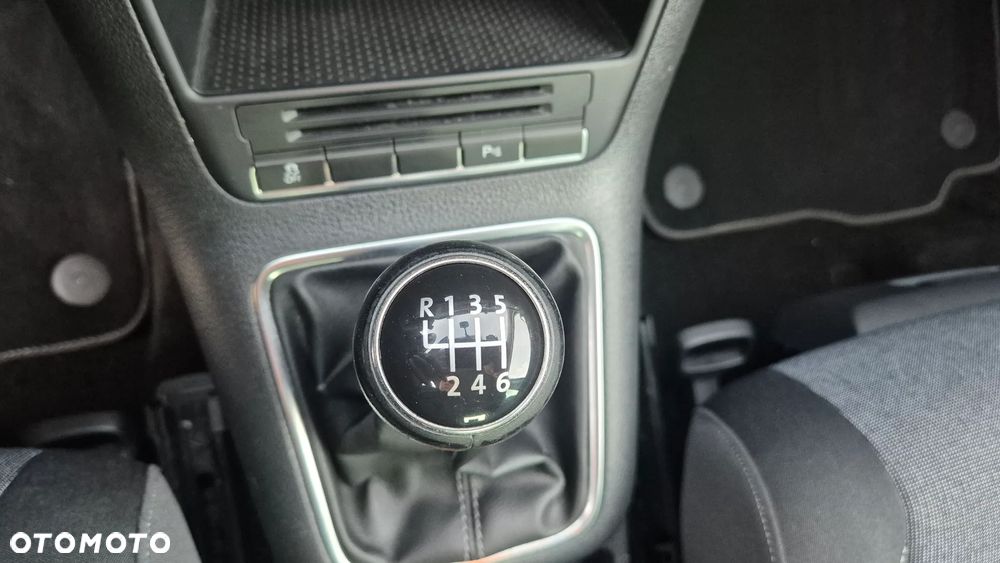 Volkswagen Golf Plus 2.0 TDI DPF Style - 21