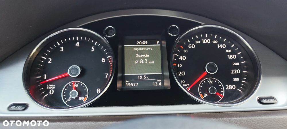 Volkswagen CC 3.6 V6 4Motion DSG - 37