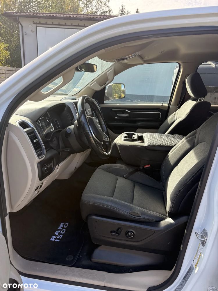 RAM 1500 5.7 Crew Cab Bighorn - 12