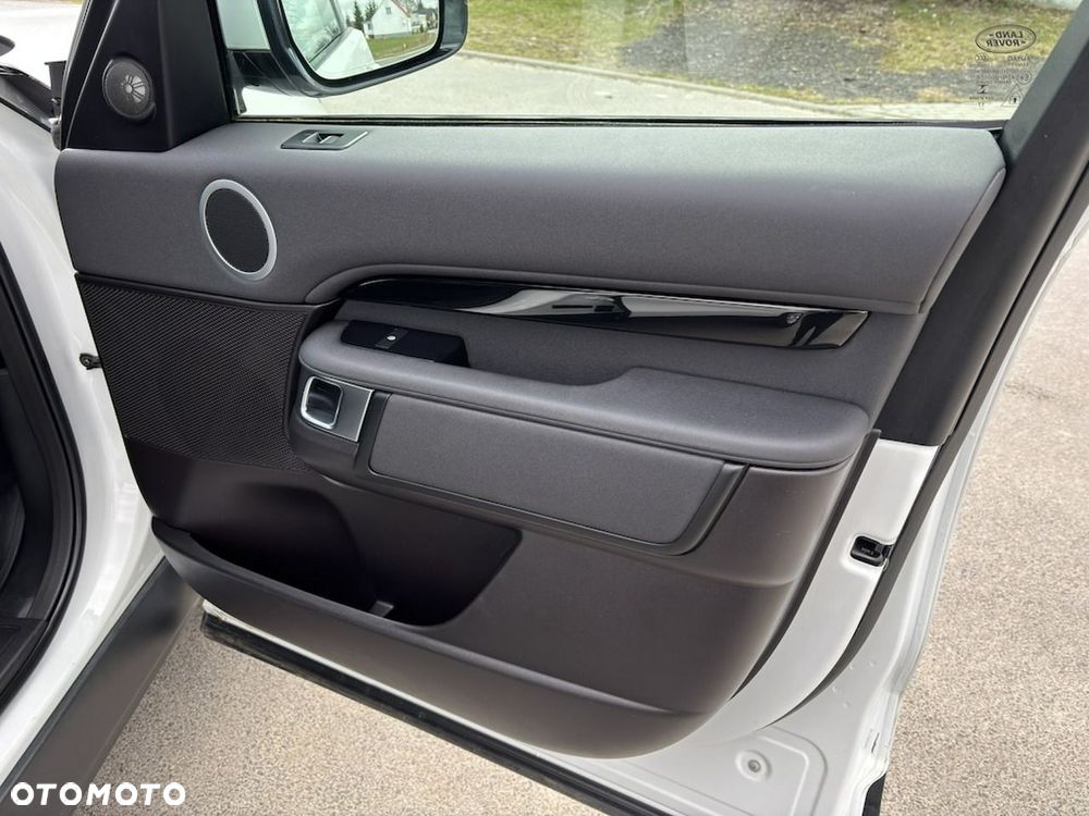 Land Rover Discovery - 32