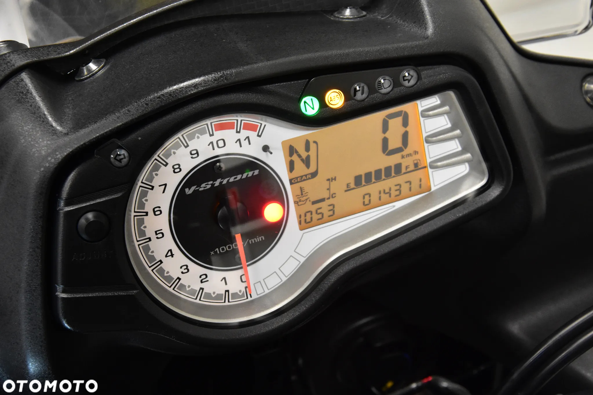 Suzuki DL - 22