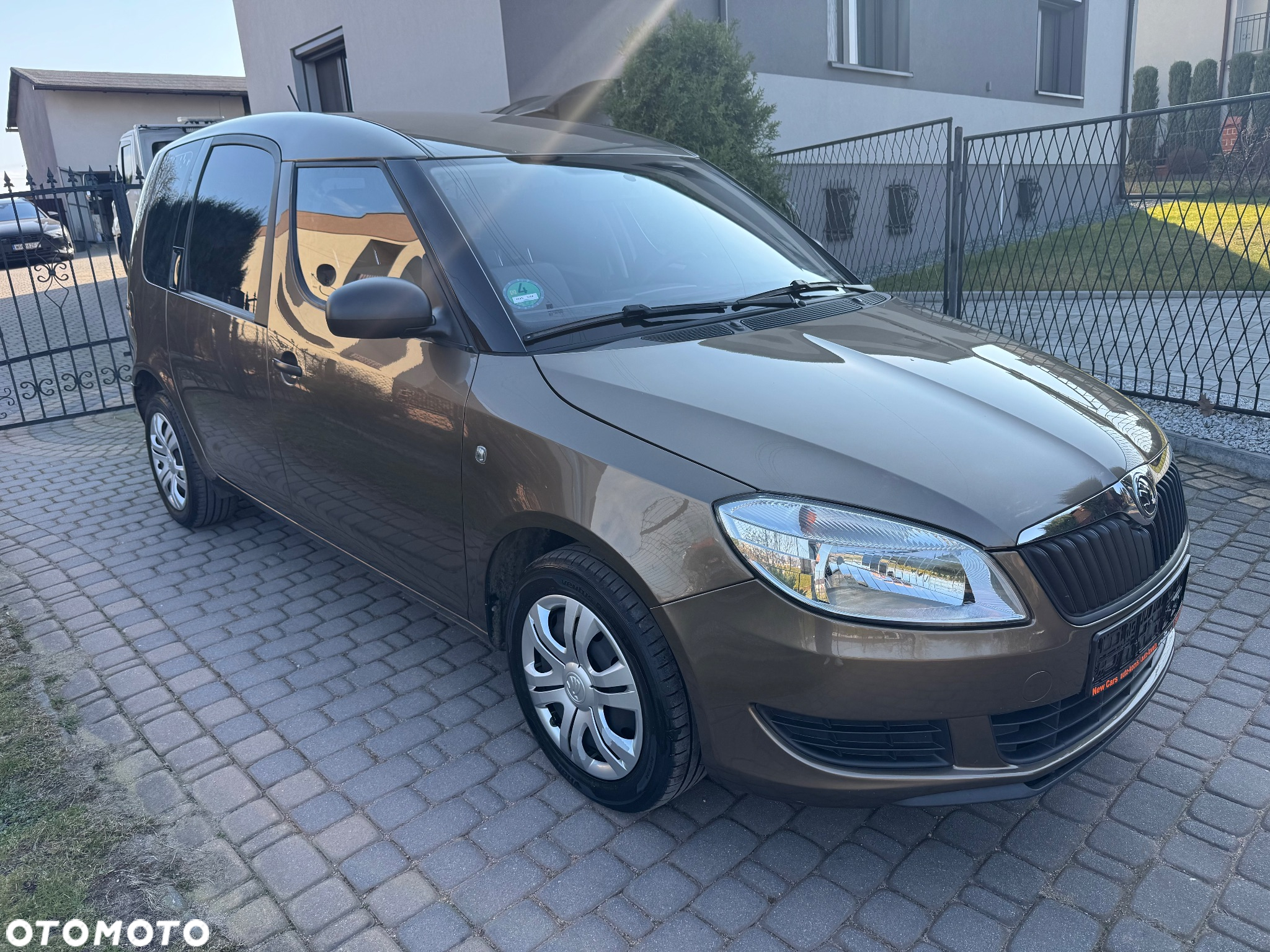 Skoda Roomster 1.4 MPI PLUS EDITION - 34