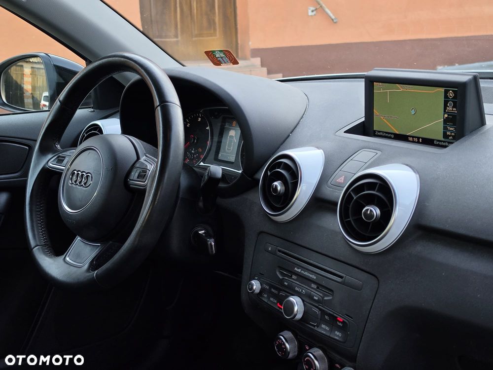Audi A1 Sportback 1.6 TDI S tronic S line edition - 14