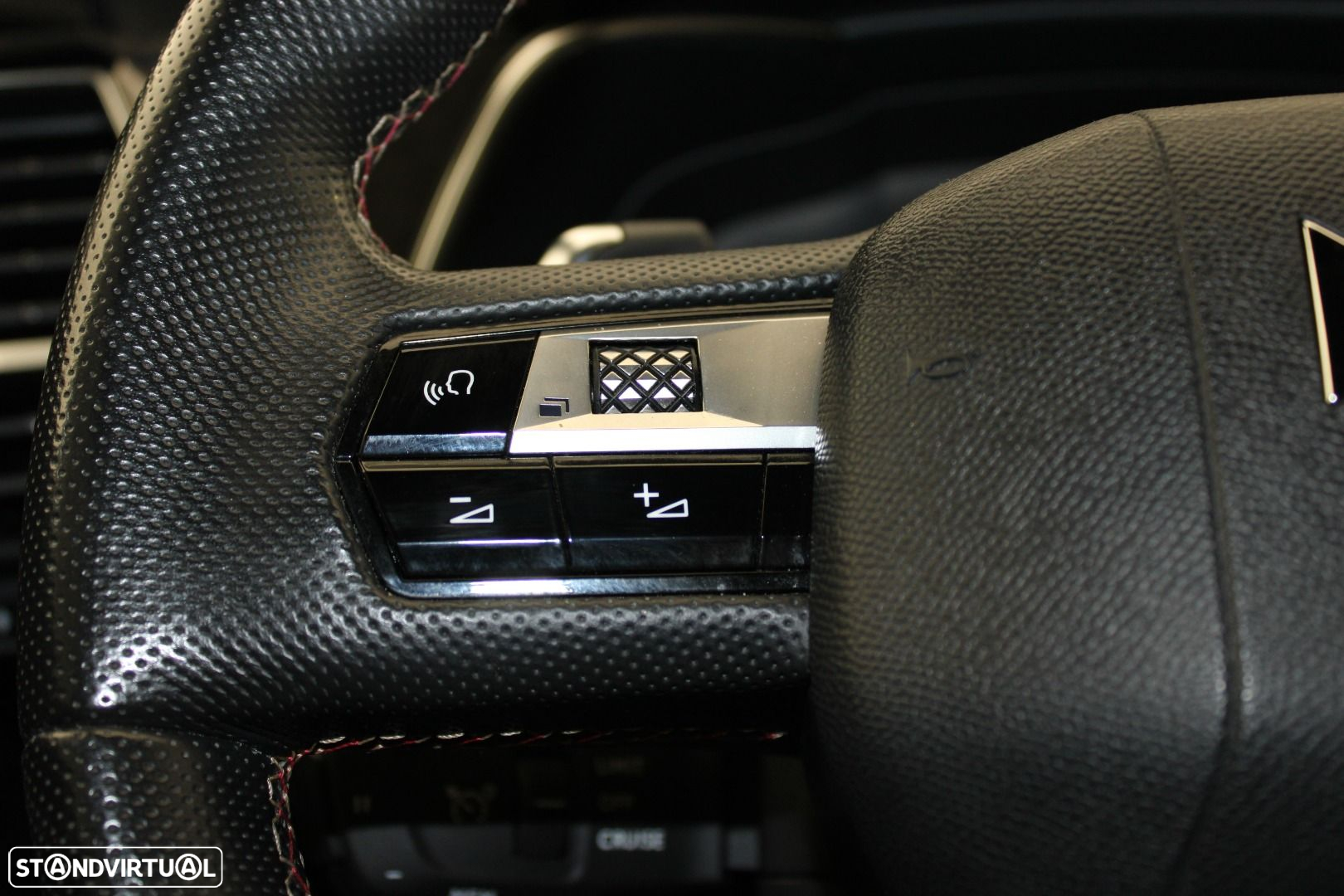 DS DS7 Crossback 1.5 BlueHDi Performance Line EAT8 - 5