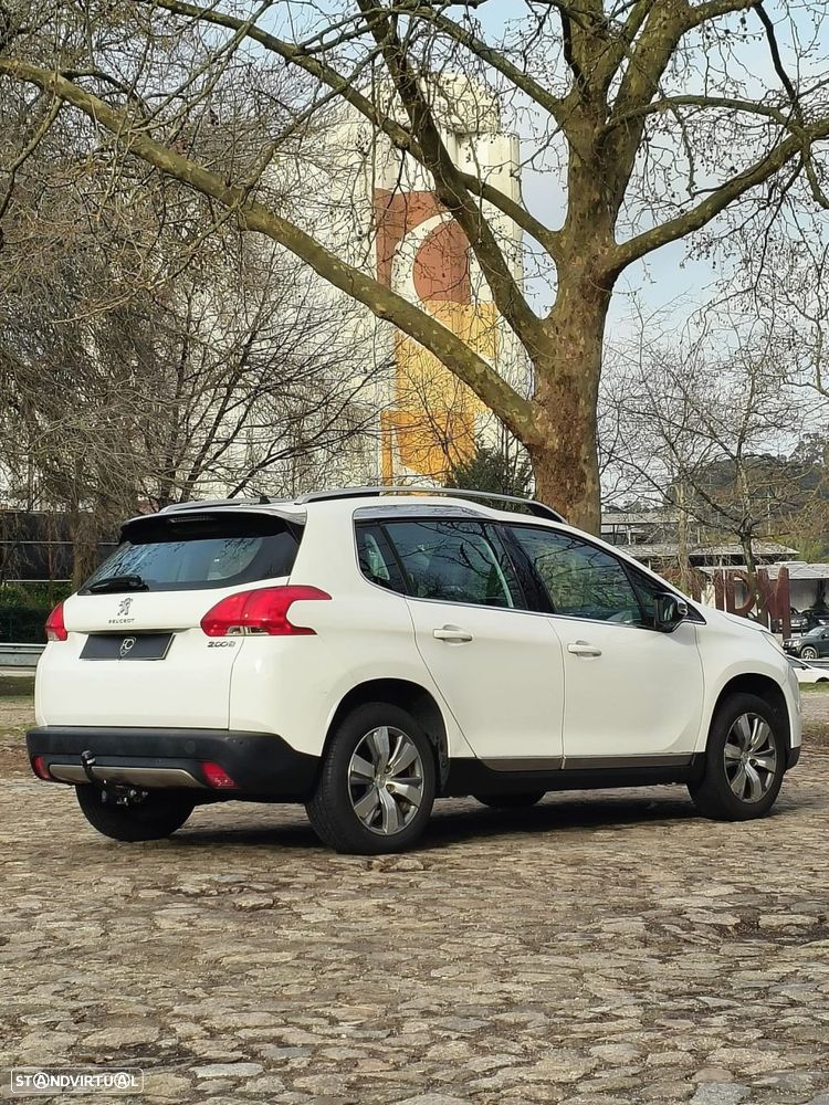 Peugeot 2008 1.2 PureTech Allure - 7