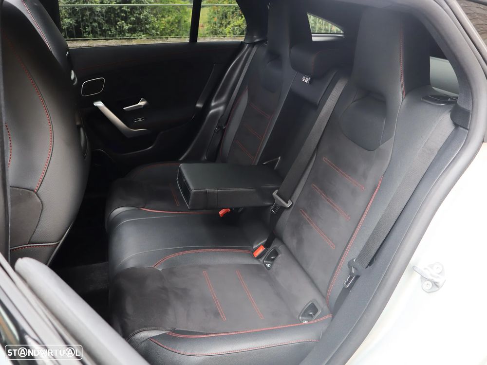 Mercedes-Benz CLA 250 e Shooting Brake AMG Line - 48