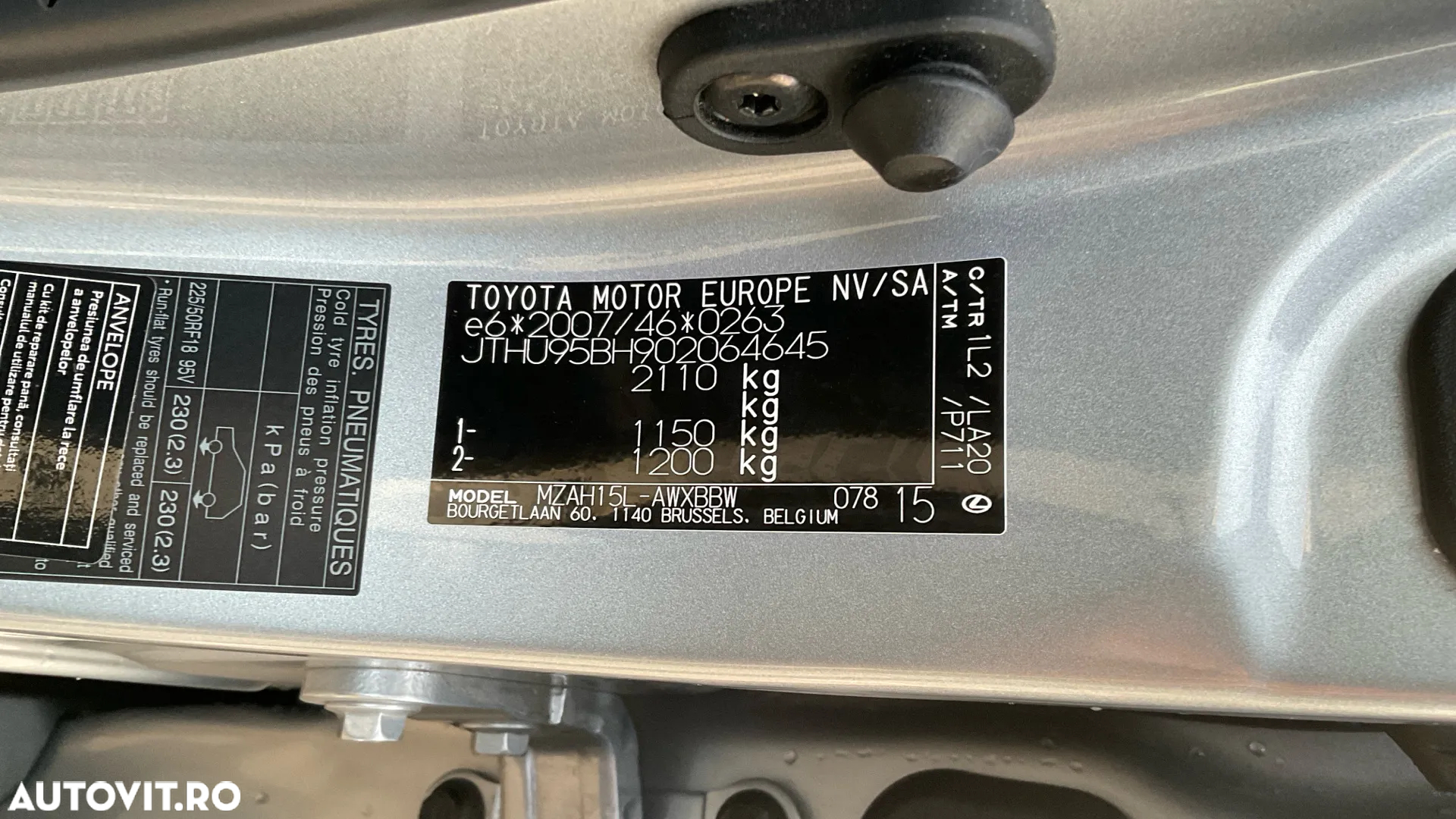 Lexus UX 250h 2.0L HEV 20H- (178 HP) 4X4 CVT Luxury - 39