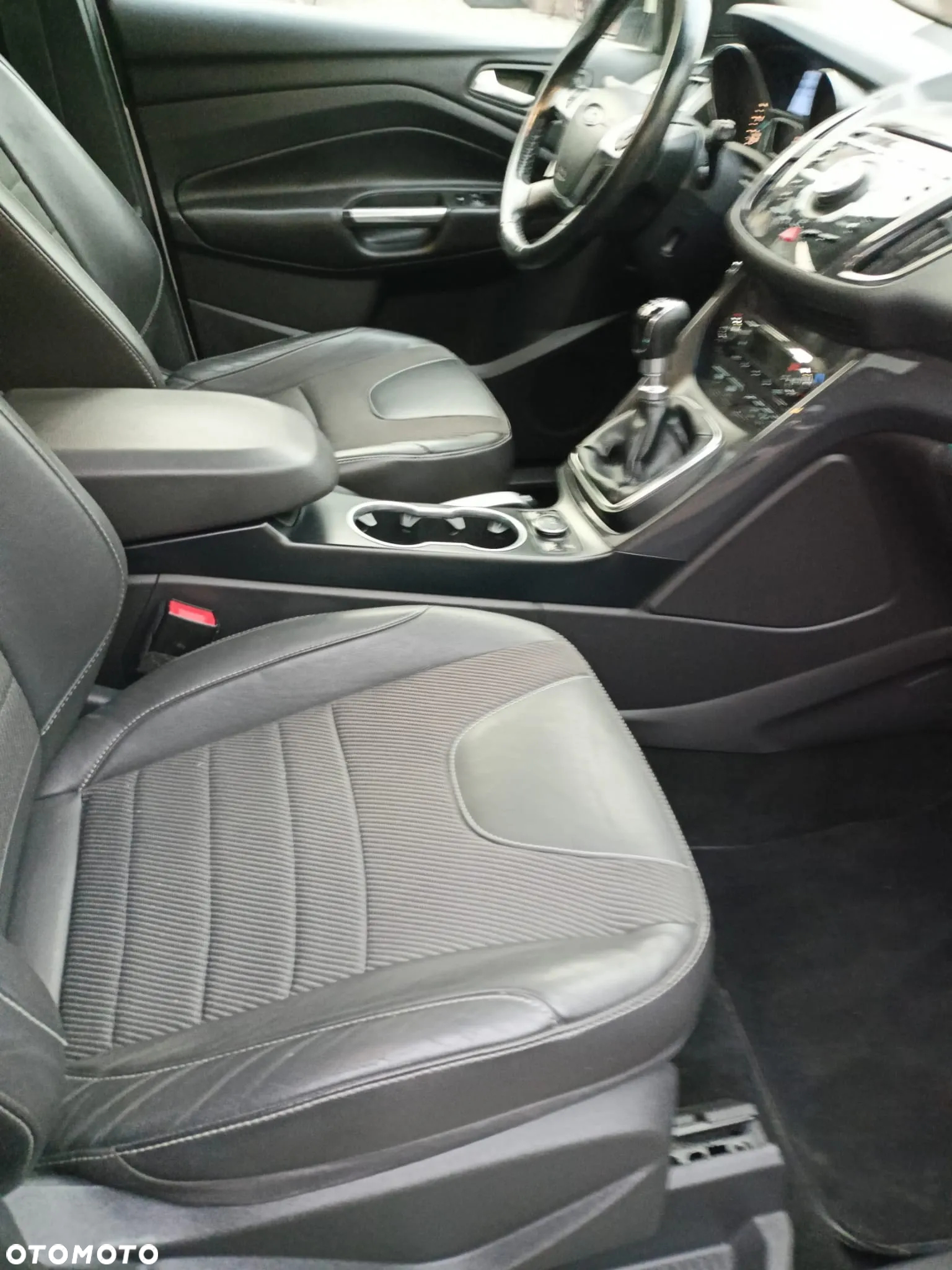 Ford Kuga - 5