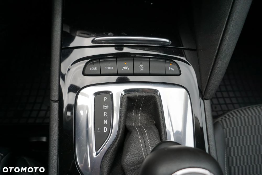 Opel Insignia 1.6 T Innovation S&S - 31