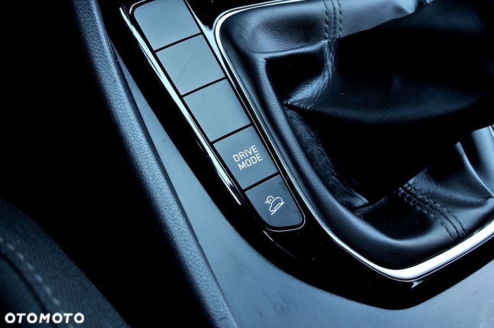 Hyundai Tucson 1.6 T-GDi 48V-Hybrid 2WD Select - 32