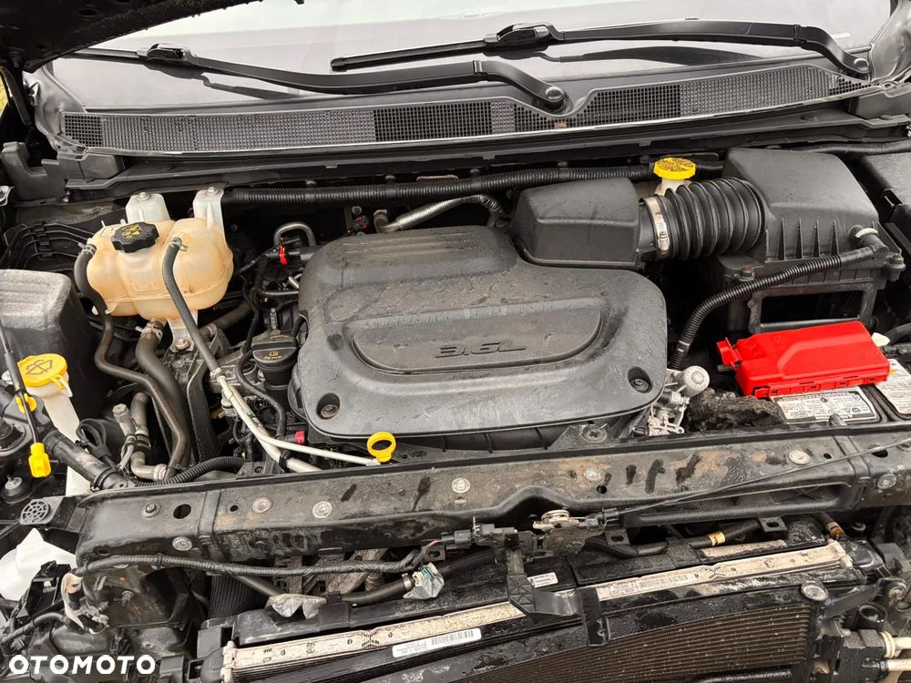 Chrysler Pacifica - 12