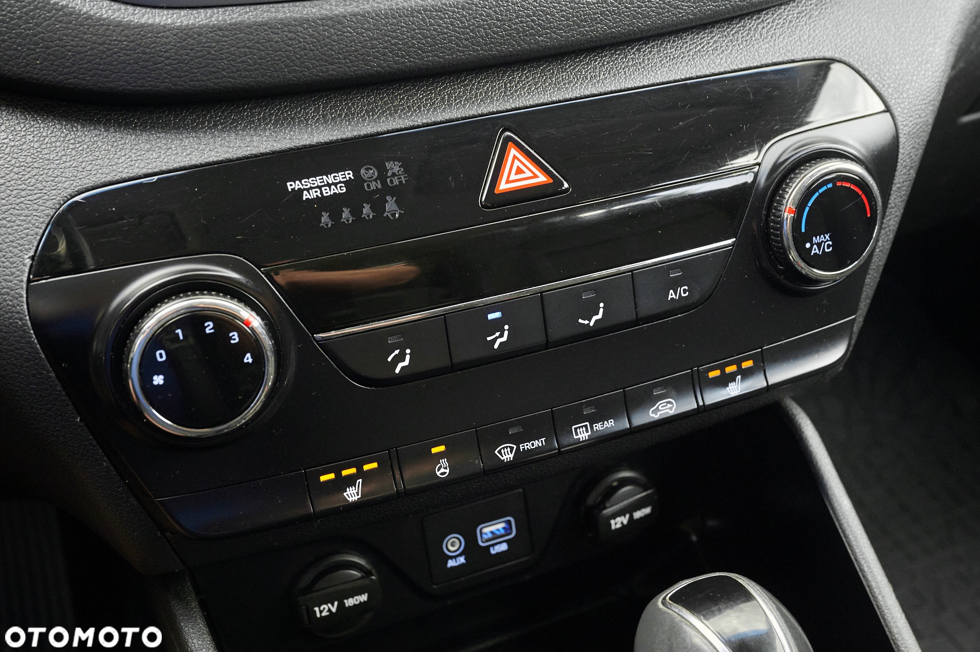 Hyundai Tucson 2.0 CRDi 4WD Automatik Trend - 37