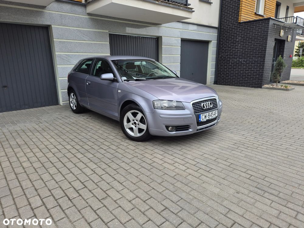 Audi A3 3-drzwiowe 1.6 Ambiente - 2