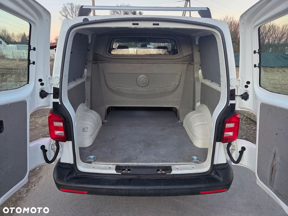 Volkswagen Transporter - 10