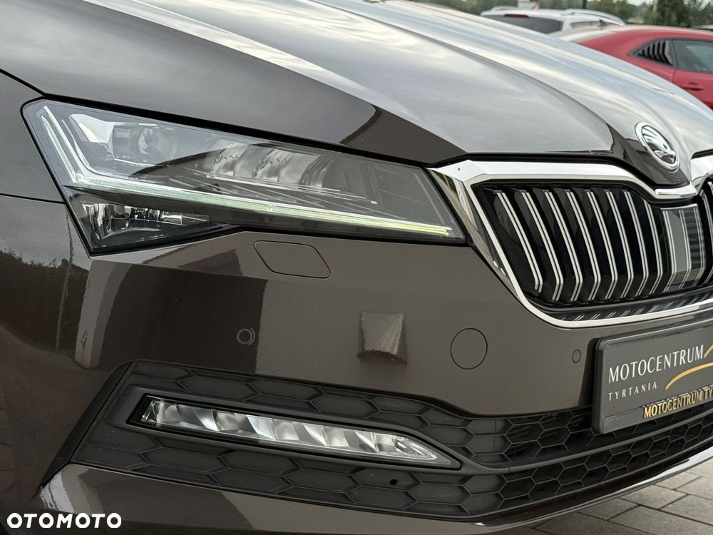 Skoda Superb 2.0 TDI SCR Ambition DSG - 41