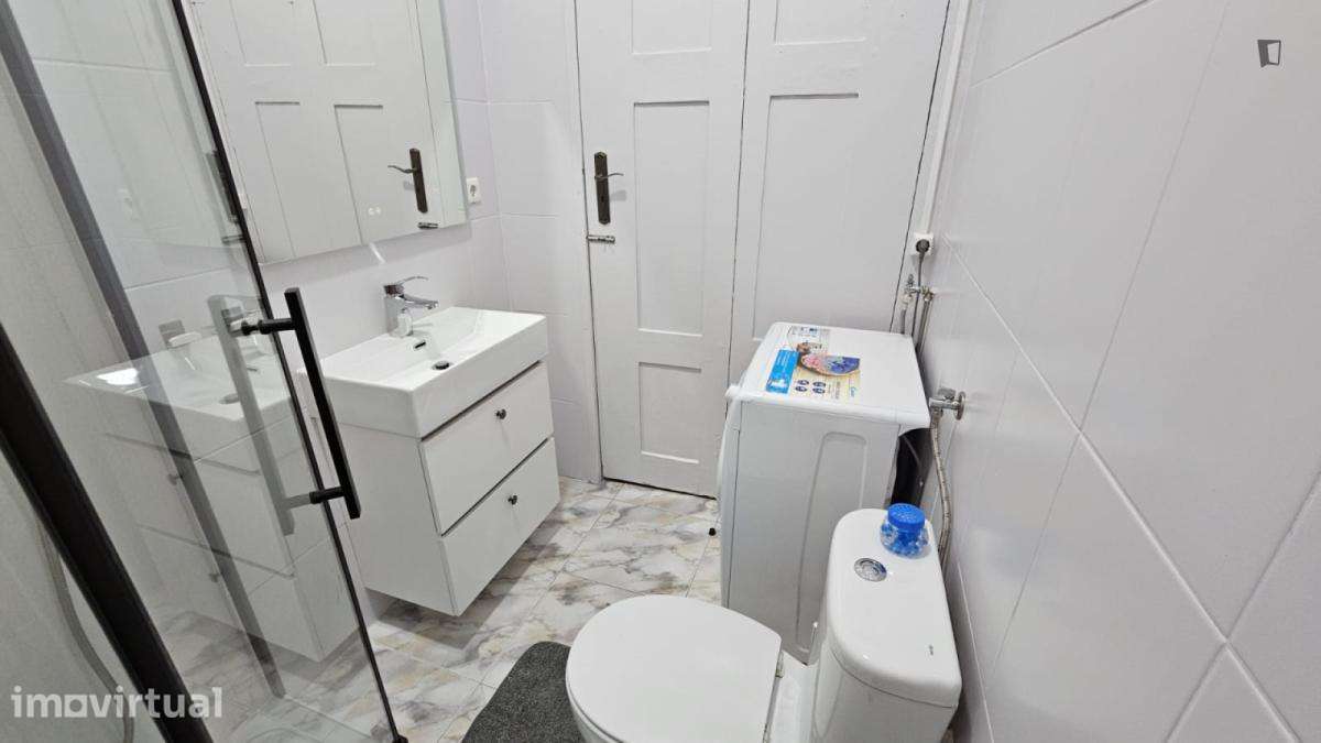 Quarto - localizado em Cedofeita Porto - Grande imagem: 3/14