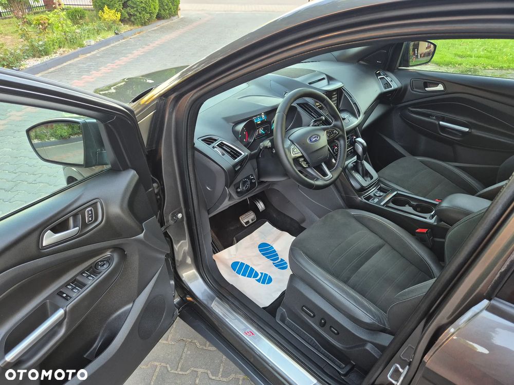 Ford Kuga 2.0 TDCi 4x4 ST-Line - 16