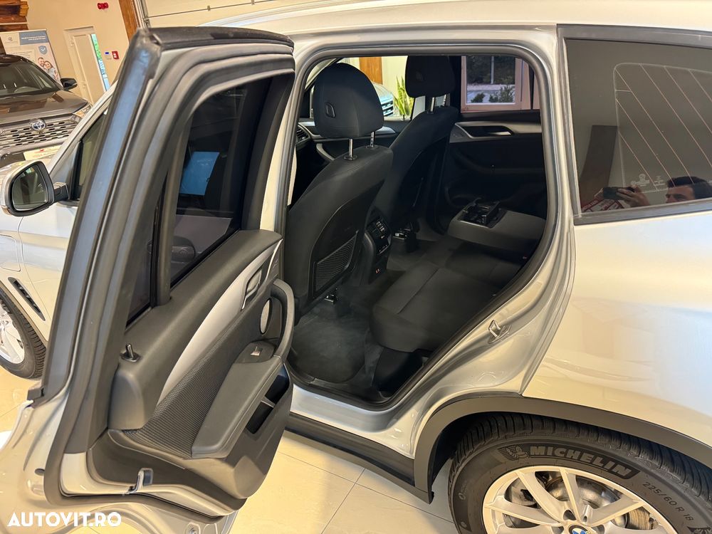 BMW X3 xDrive20i Aut. Luxury Line - 8